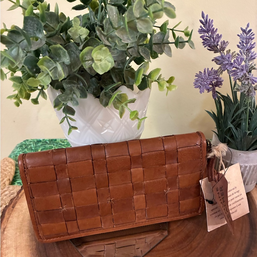 Brown Woven Leather Wallet - Picture 1 of 11